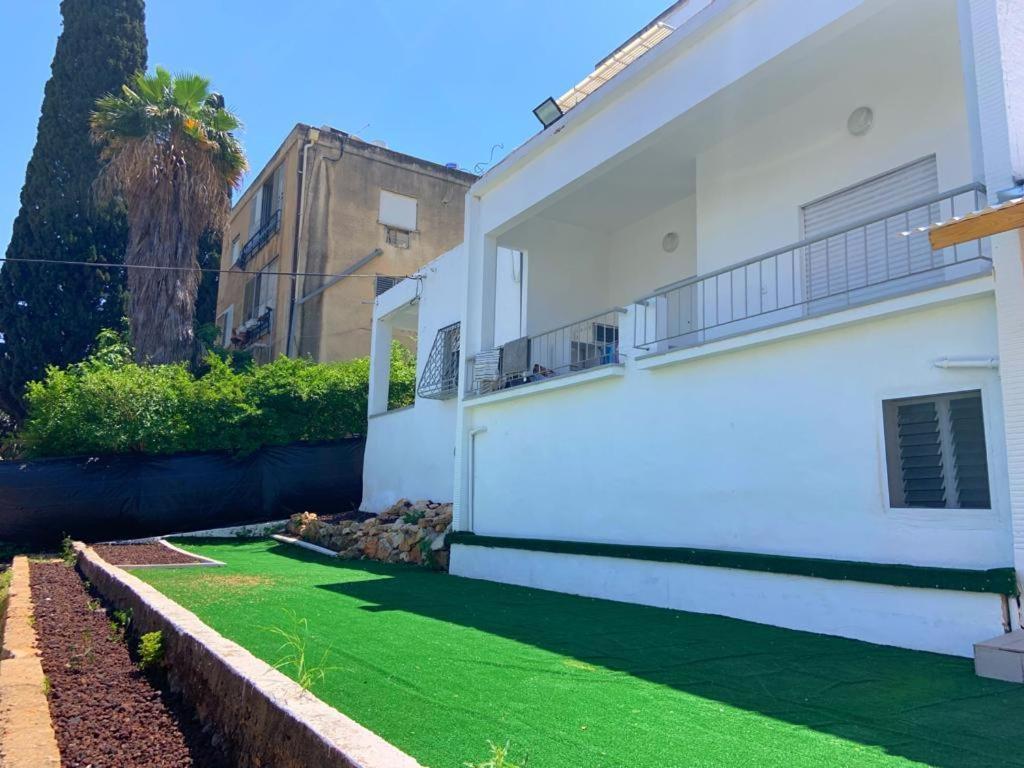 יחידות אירוח נוף המפרץ Haifa Exterior foto